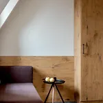 Nashi ホテル エアフルト