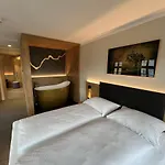 Nashi ホテル エアフルト